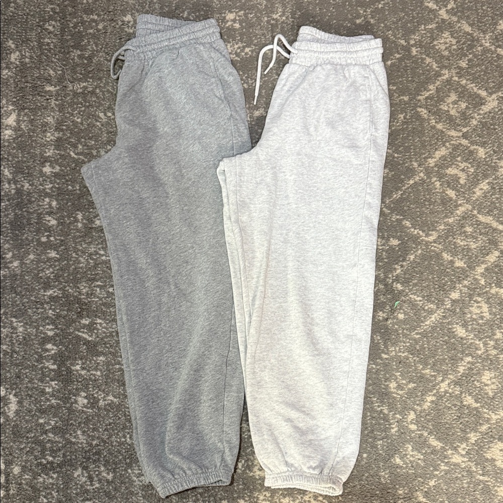 Old Navy Women's Dual-Tone Joggers in Gray and Light Gray